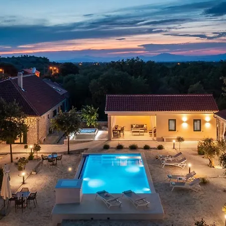 Tosic Estate - Villa, Vineyards And Winery * Razvode