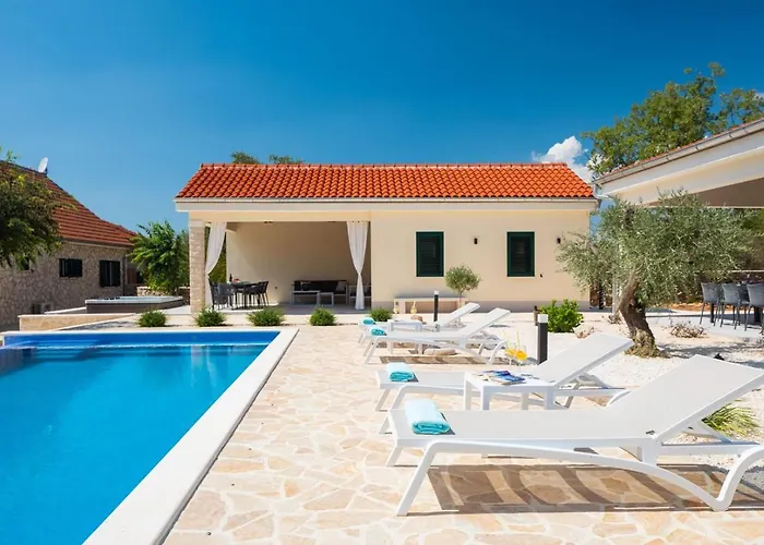 Tosic Estate - Villa, Vineyards And Winery ヴィラ