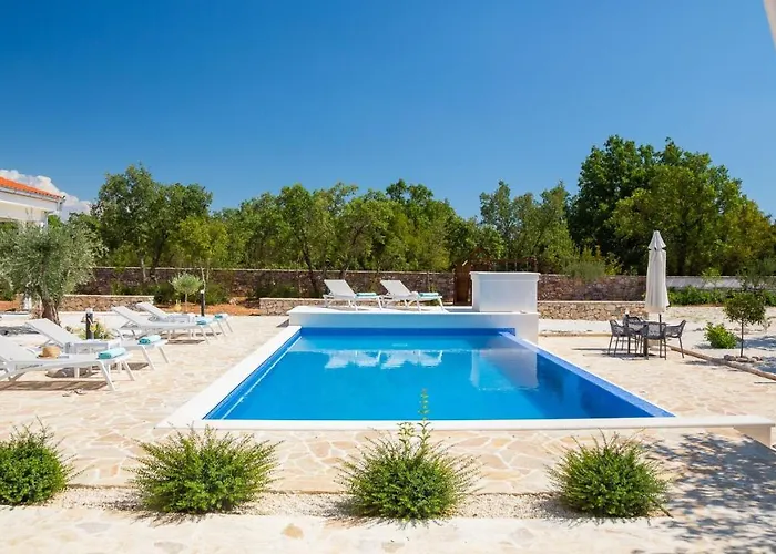 Tosic Estate - Villa, Vineyards And Winery ヴィラ *