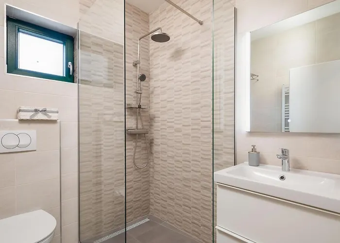 Tosic Estate - Villa, Vineyards And Winery ヴィラ *