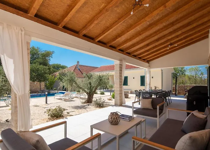 Tosic Estate - Villa, Vineyards And Winery ヴィラ *