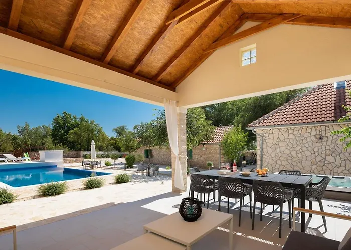 Tosic Estate - Villa, Vineyards And Winery ヴィラ *